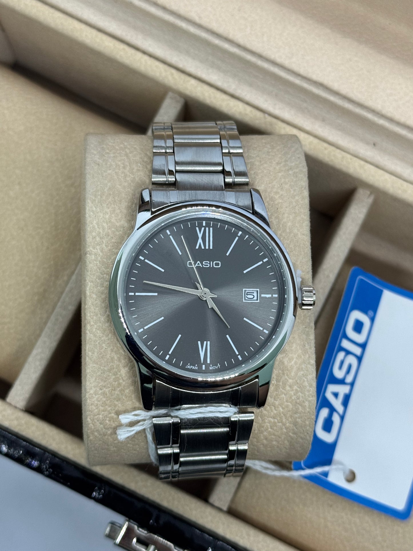 dernière collection casio noir