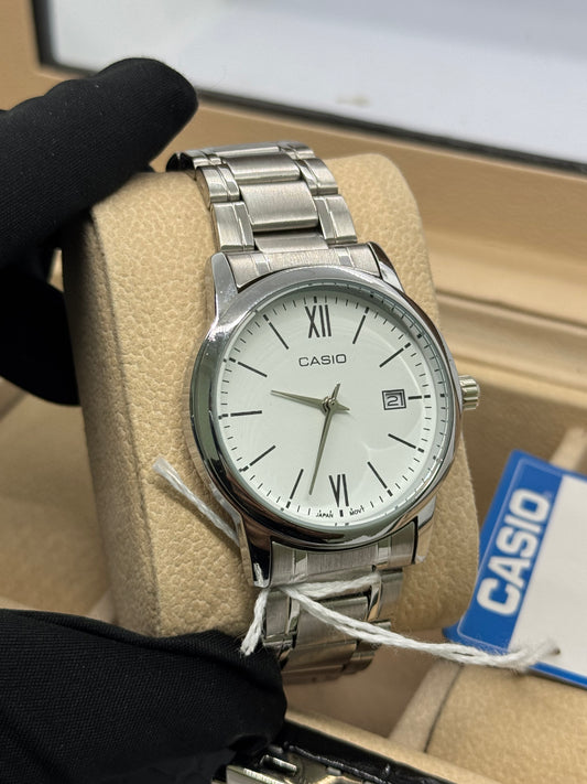 dernière collection casio  blanc