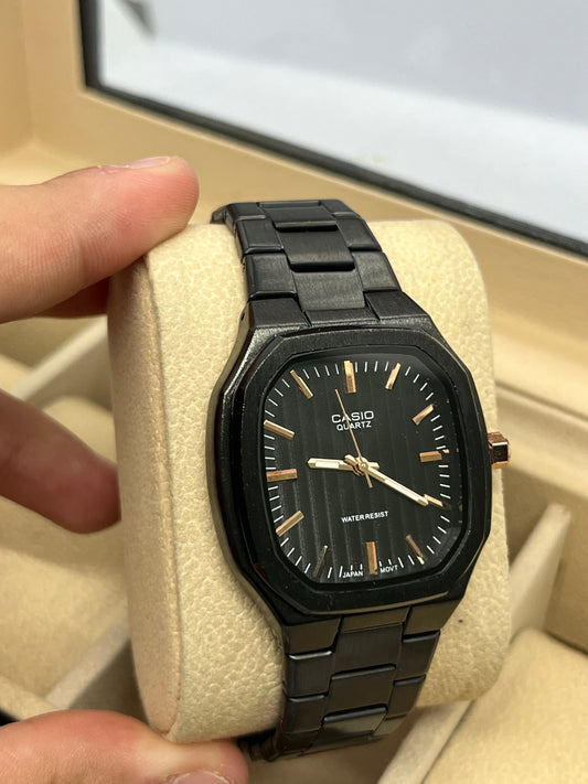 dernière collection casio noir/noir